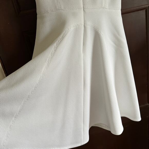 REBECCA TAYLOR | White Textured Fit & Flare dress with Scallop Detail | Size 4 - Picture 7 of 7